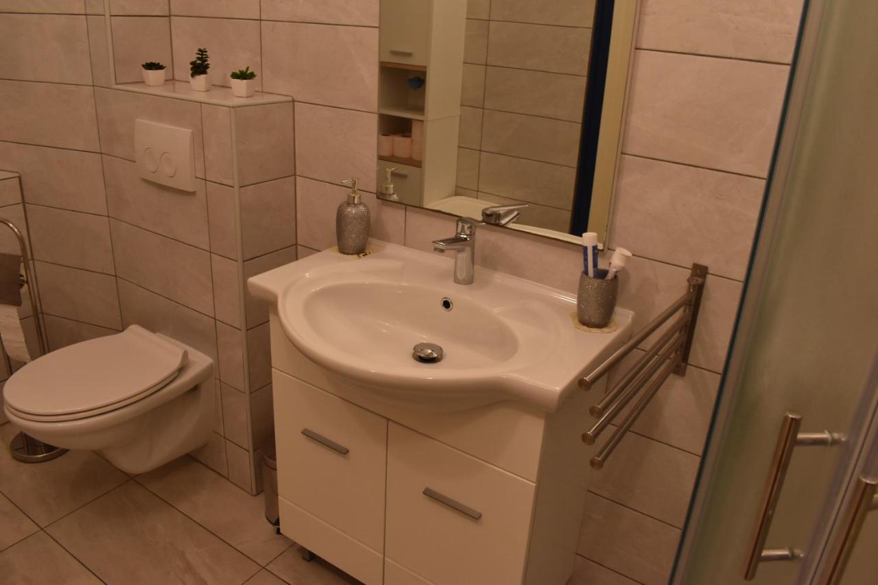 Apartment Riviera พูลา ภายนอก รูปภาพ