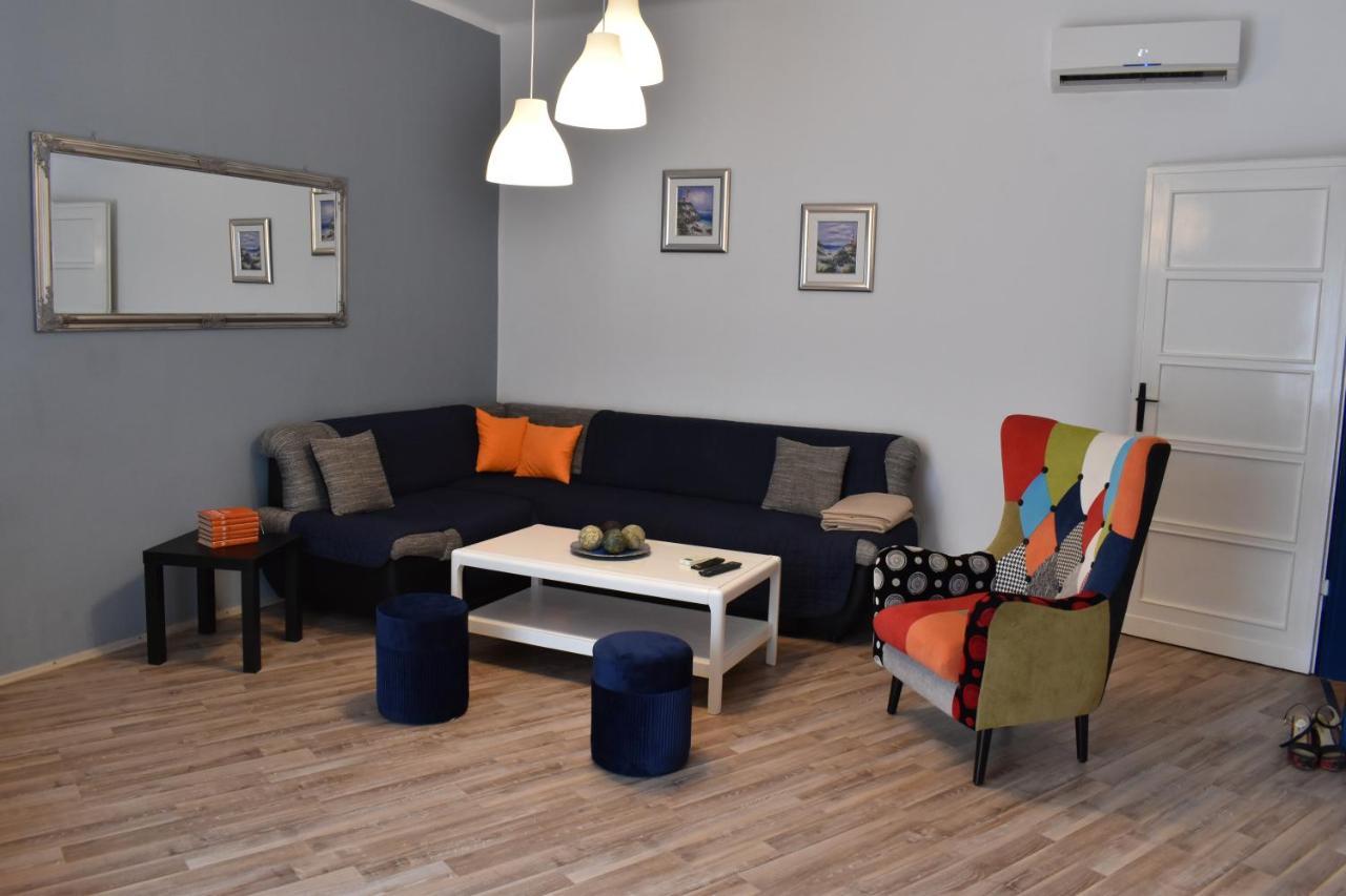 Apartment Riviera พูลา ภายนอก รูปภาพ